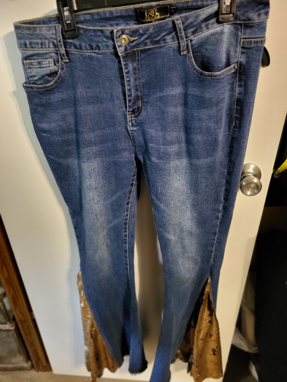 LUCKY & BLESSED SEQUIN FLARE JEANS SZ 12